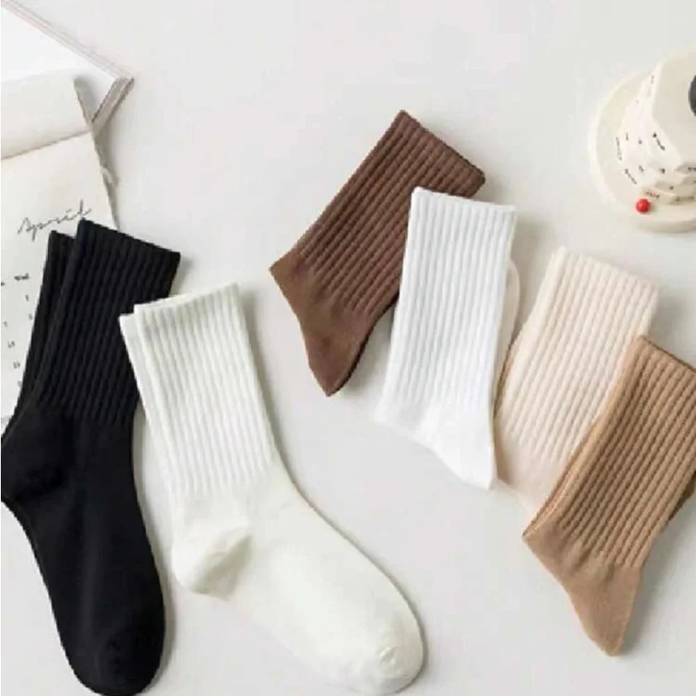 6 pairs Solid Crew Socks 🧦